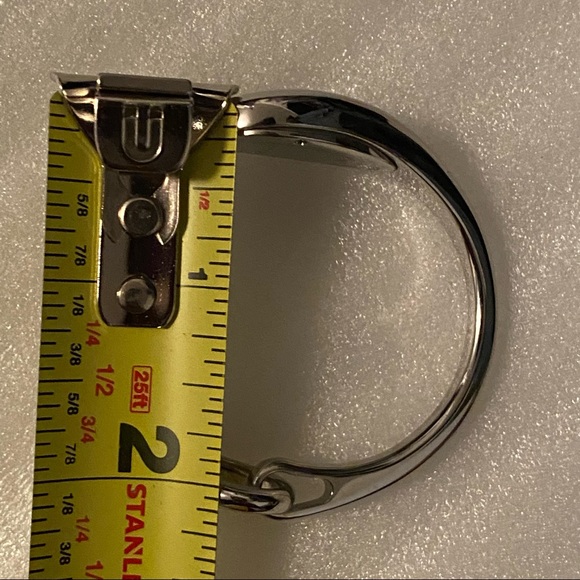 WILL REPLACE BATTERY! - GUCCI 103 Mini Ladies Watch - Picture 5 of 7